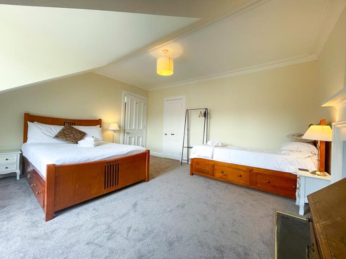 Remarkable 5Br Townhouse With Garden, Sleeps 12 Edimburgo Exterior foto